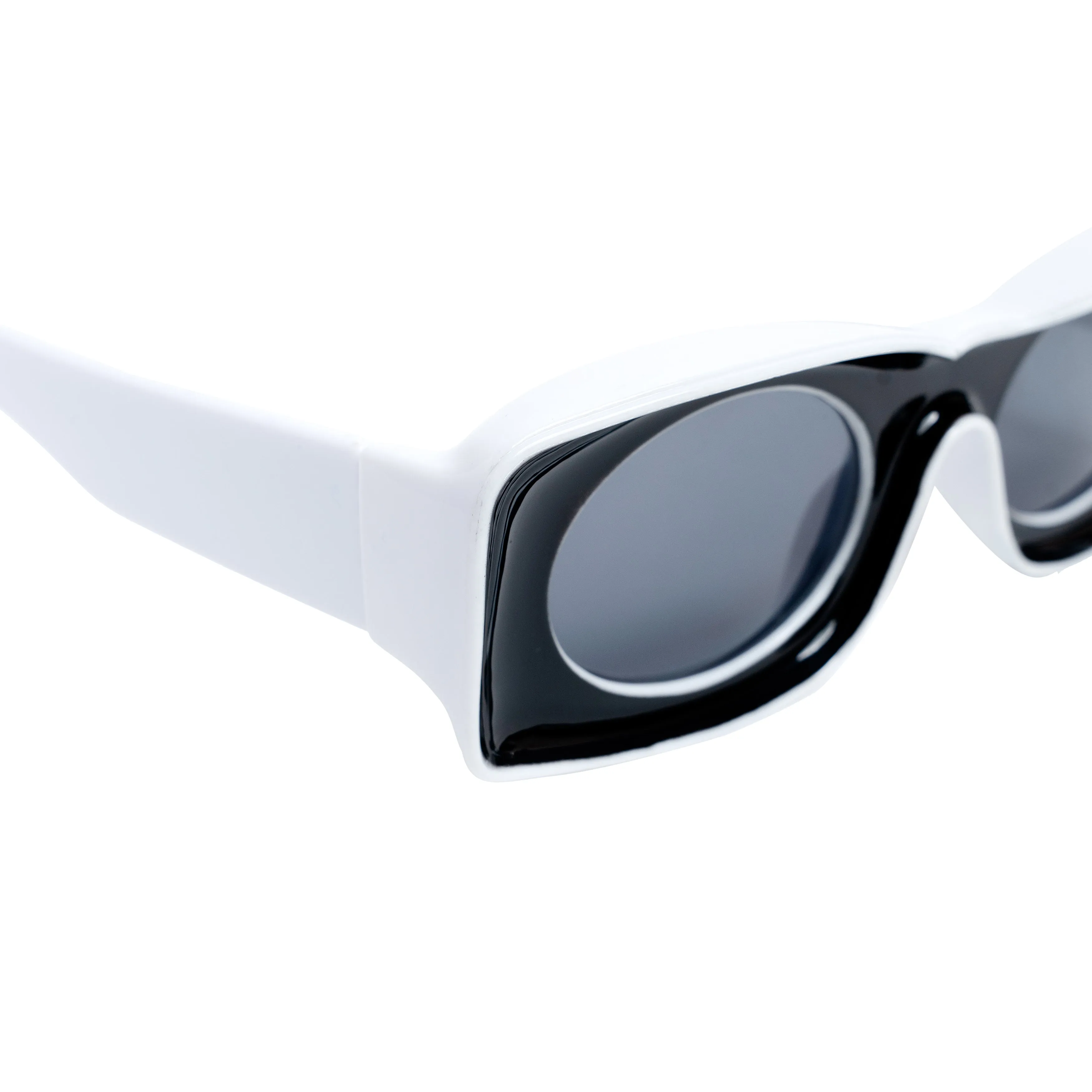 Chokore Trendy Oval Sunglasses with UV 400 Protection (Black)