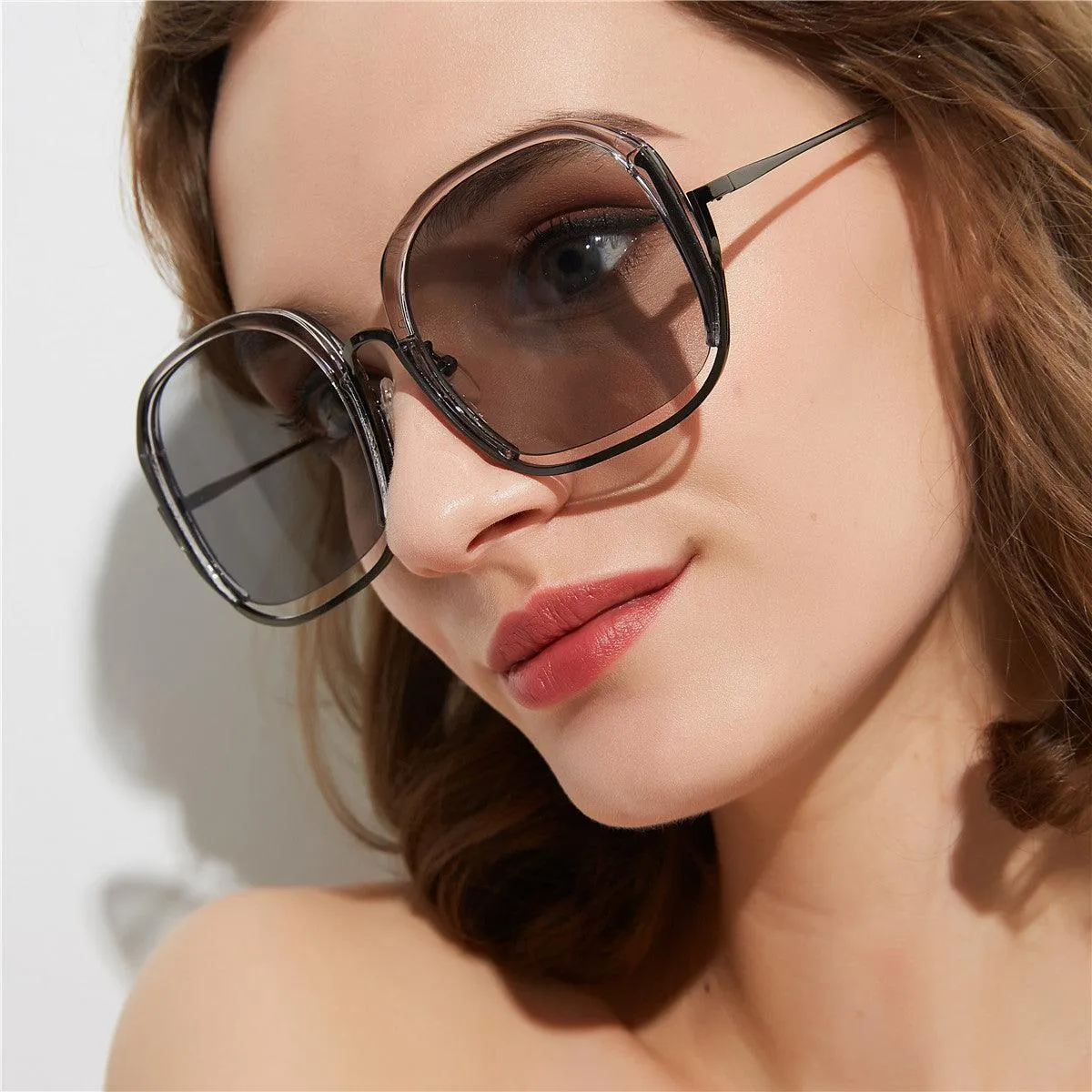 Colorful Fashionable Large Half-Frame Sunglasses – UV400 Protection