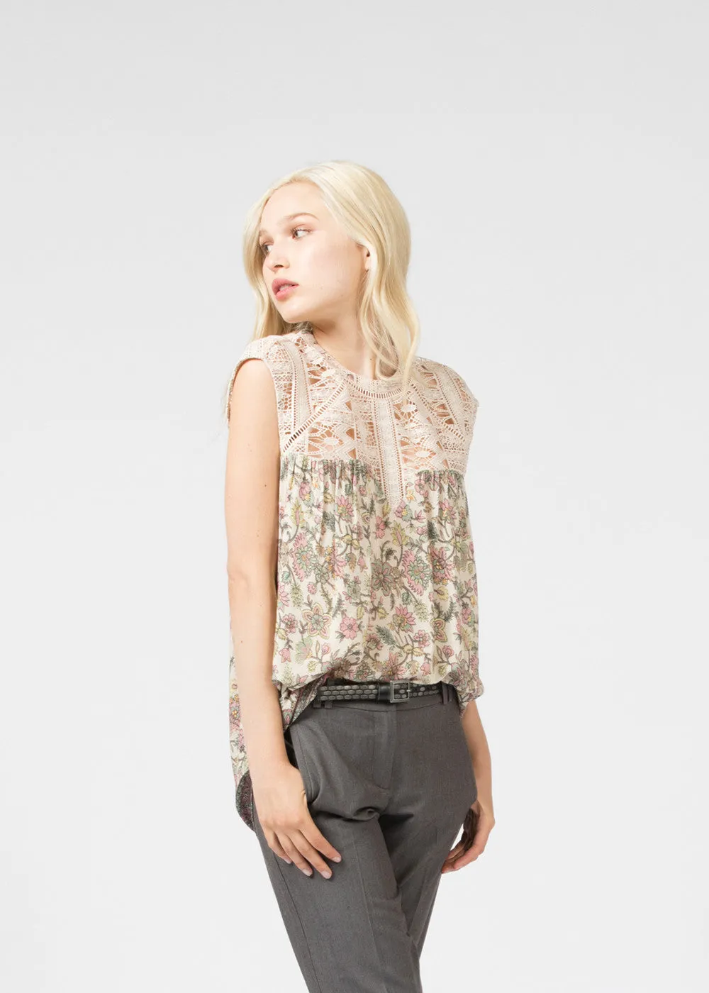 Floral Sleeveless Lace Blouse