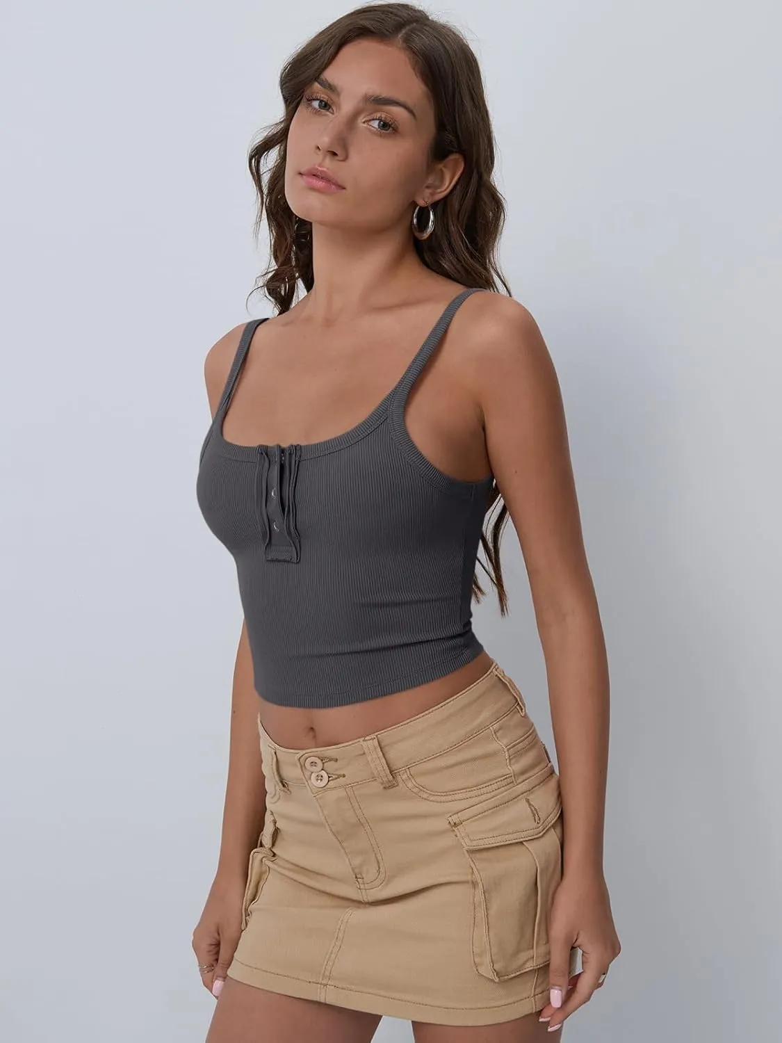 Trendy Queen Tanks Women Summer Racerback Crop Tops Camisole Ribbed Tops Shirts Going Out Beach Vacation Outfits 2025