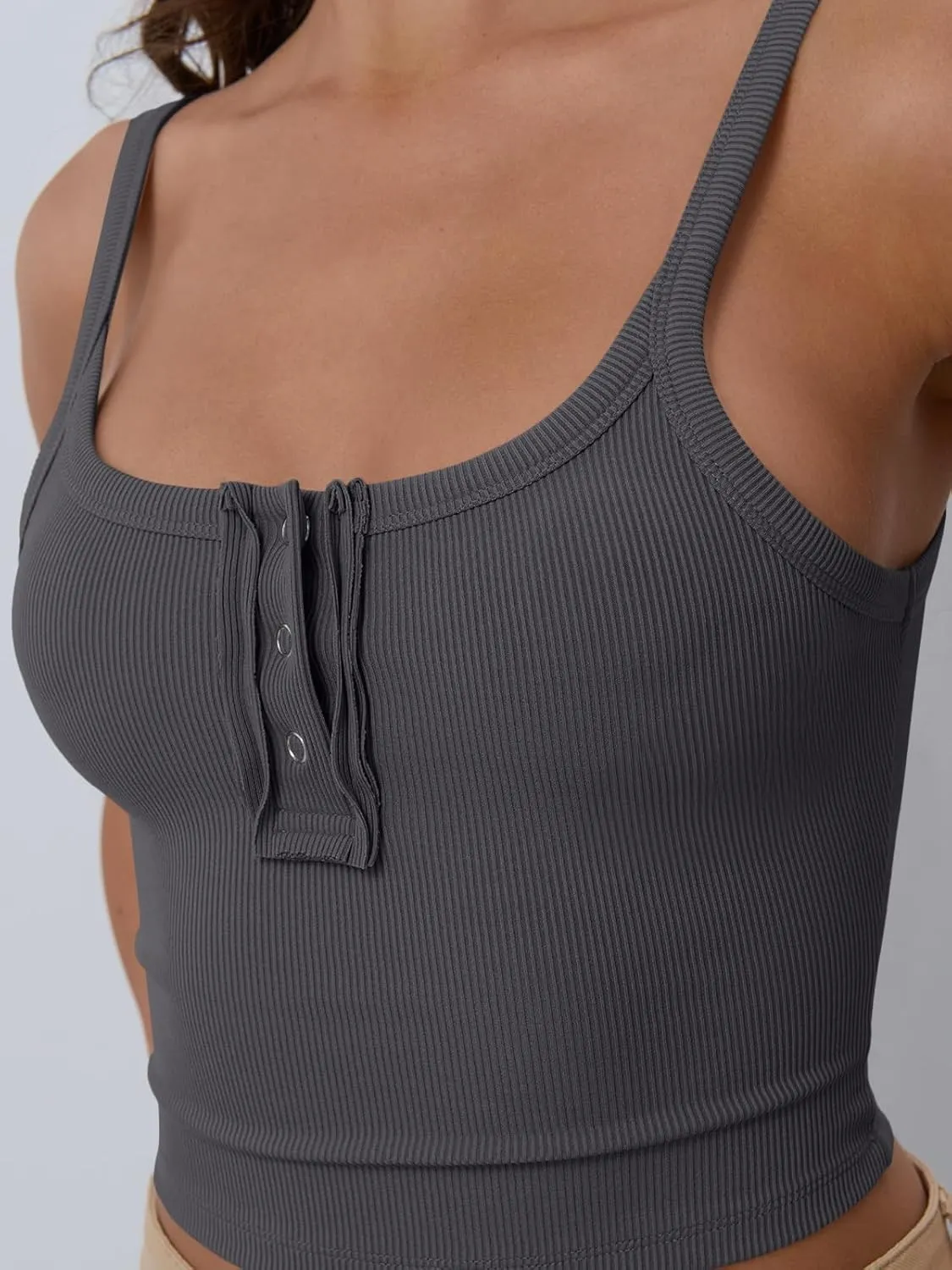 Trendy Queen Tanks Women Summer Racerback Crop Tops Camisole Ribbed Tops Shirts Going Out Beach Vacation Outfits 2025