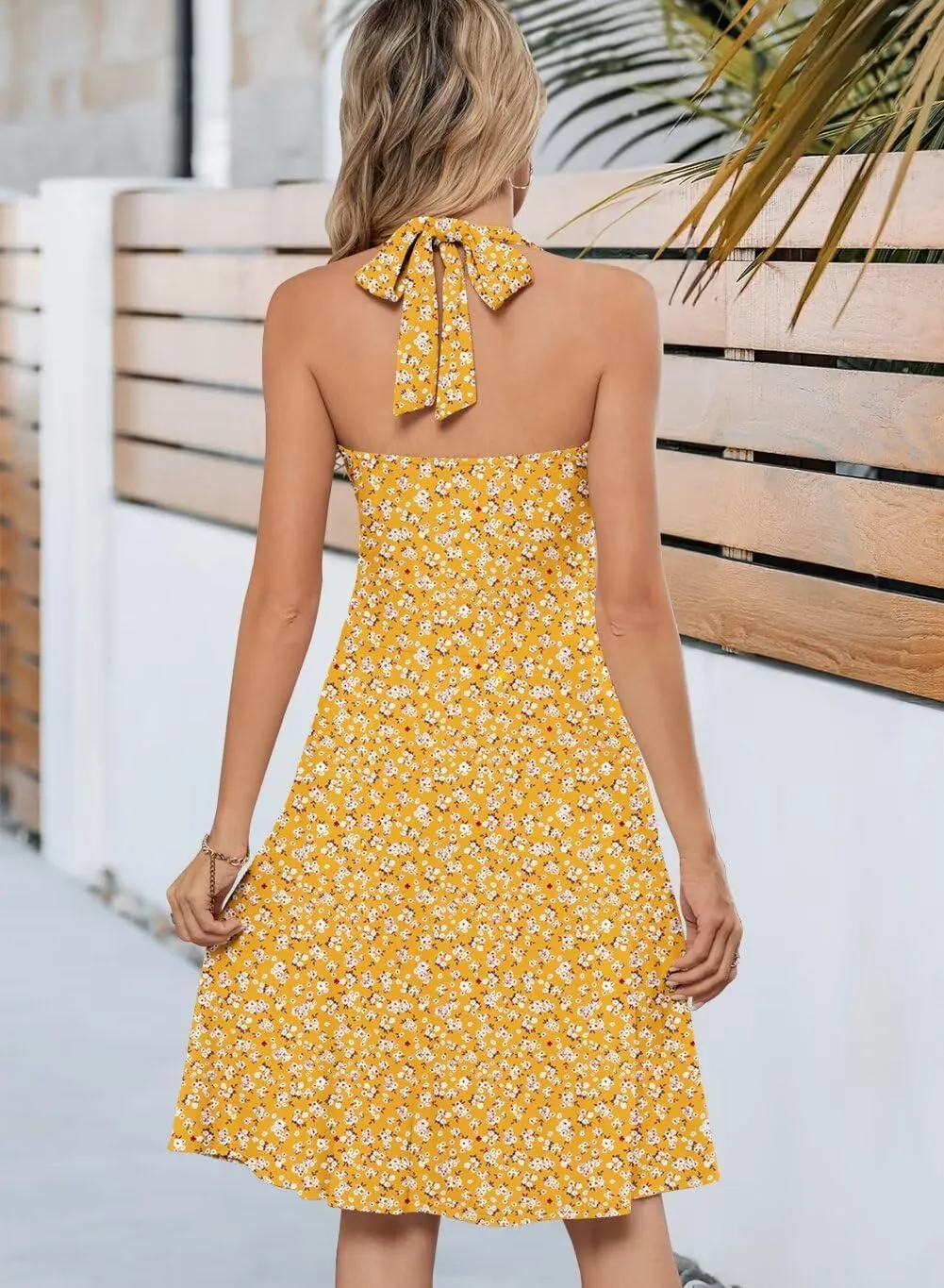 Wkior Womens Sundress Summer Beach Vacation Sleeveless Halter Neck A-Line 2025 Boho Floral Midi Dress with Pockets